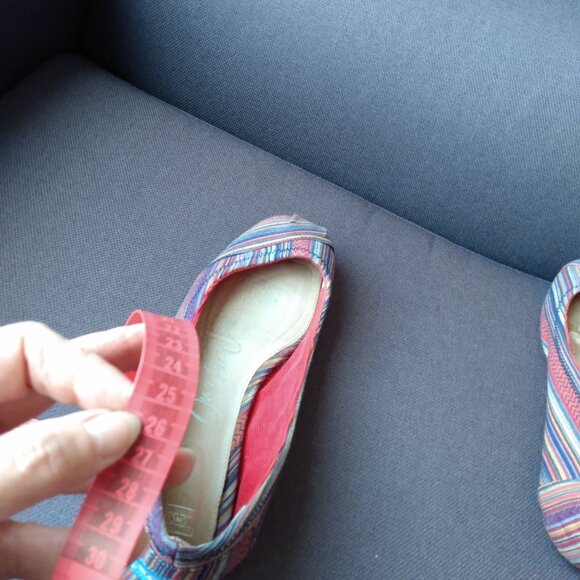Toms Shoes Ballet Flats Size 9 Hippy Boho Folkwear Tribal Print - Picture 14 of 16